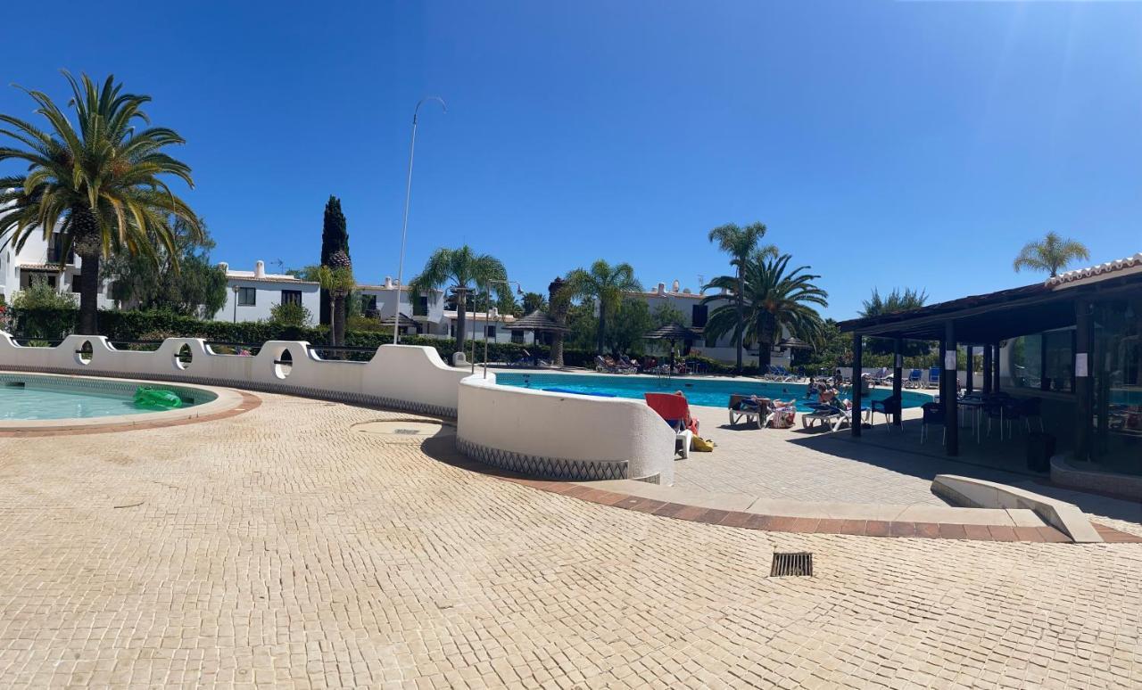 Albufeira Praia Sao Rafael Sun Apartment Eksteriør bilde
